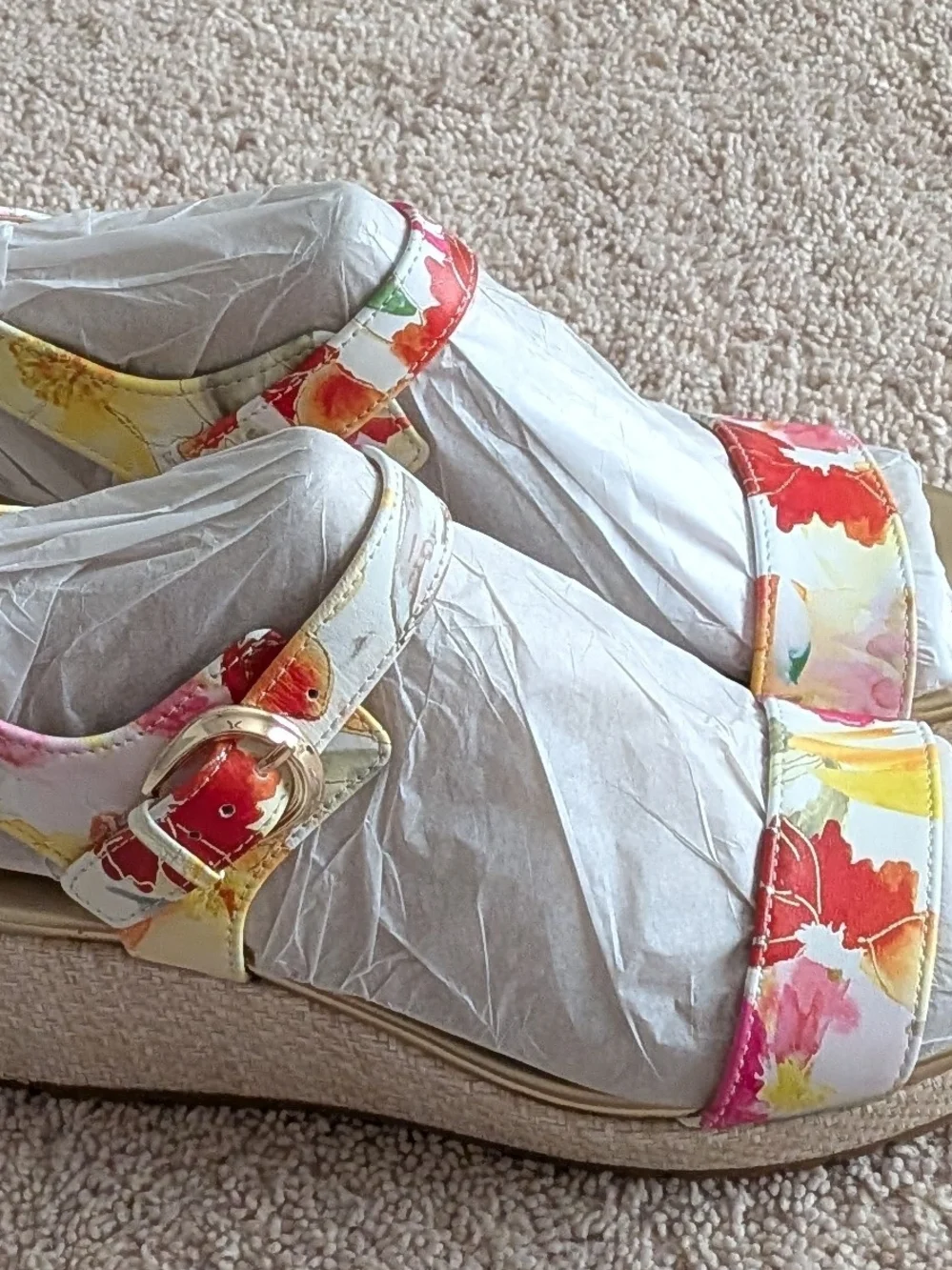 Naturalizer Leather Yellow Floral Print Wedge Sandals. 11M New With Box